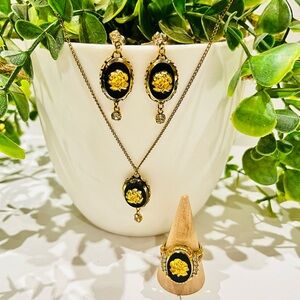 Vintage Celebrity Floral Cameo Jewelry Set